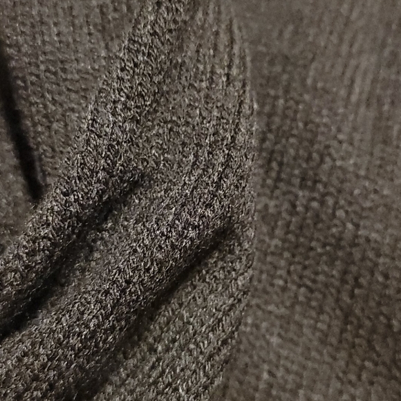 DRESS Barn Black Off The Shoulder 3/4 Sleeve Sweater - Picture 4 of 7